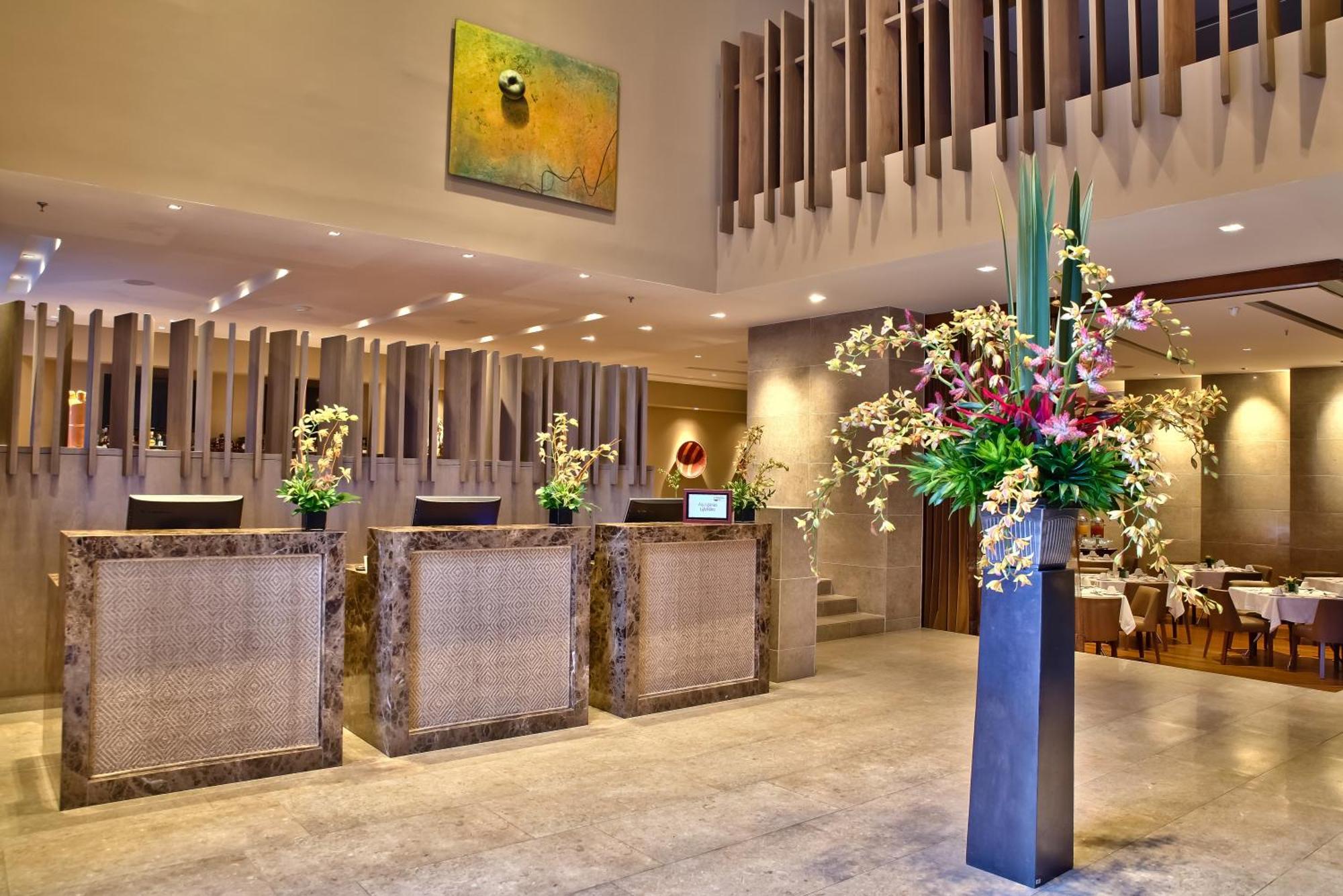 Hotel Rosales Plaza — Photos 2